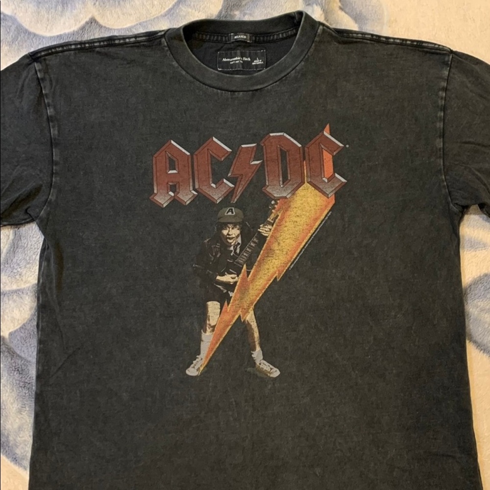 A&F AC⚡️DC BAND SHIRT